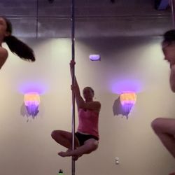 Intice Dance Fitness - Such a fun intro to pole dancing class! It was my first class, and I learned a routine to perform at the end even.