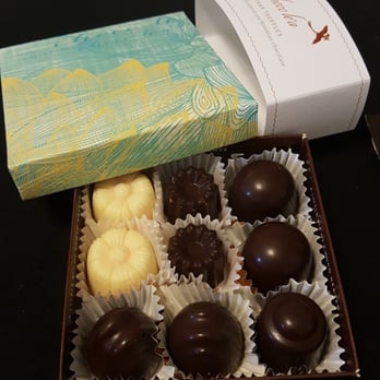 Choco le'a - So delicious and pretty - Chocolatiers & Shops Near Me - Honolulu, Hawaii Choco le'a - So delicious and pretty - Chocolatiers & Shops Near Me - Honolulu, Hawaii