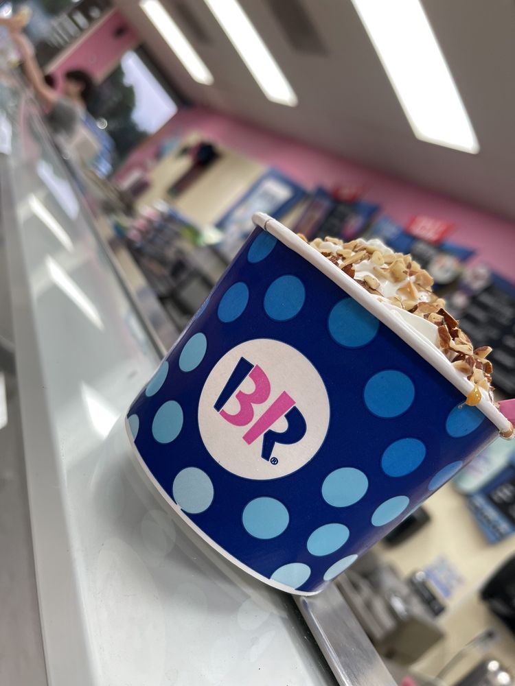 BASKINROBBINS Updated September 2024 32 Photos & 42 Reviews 1717