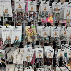 SPECTRUM-INDIA - Jewelry