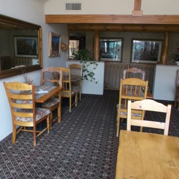 Apple Orchard Inn - Dining Room - Bed & Breakfast Near Me - Sedona, Arizona Apple Orchard Inn - Dining Room - Bed & Breakfast Near Me - Sedona, Arizona