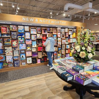 Barnes & Noble - Bookstores Near Me - Ledgewood, New Jersey