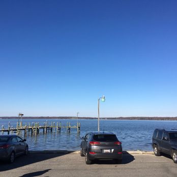 Sandgates Inn - Seafood Near Me - Mechanicsville, Maryland
