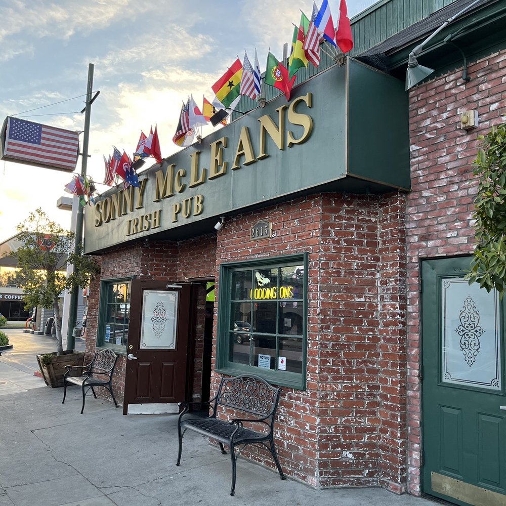 Sonny McLean's - The fine exterior - Sports Bars Near Me - Santa Monica, California