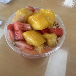 Mango Blush Smoothie Bowl