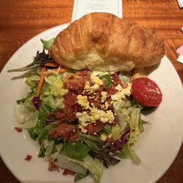 This is the house salad.