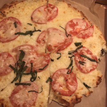 Stonebridge Grille & Tavern - Margarita pizza - New American Near Me - Youngstown, Ohio