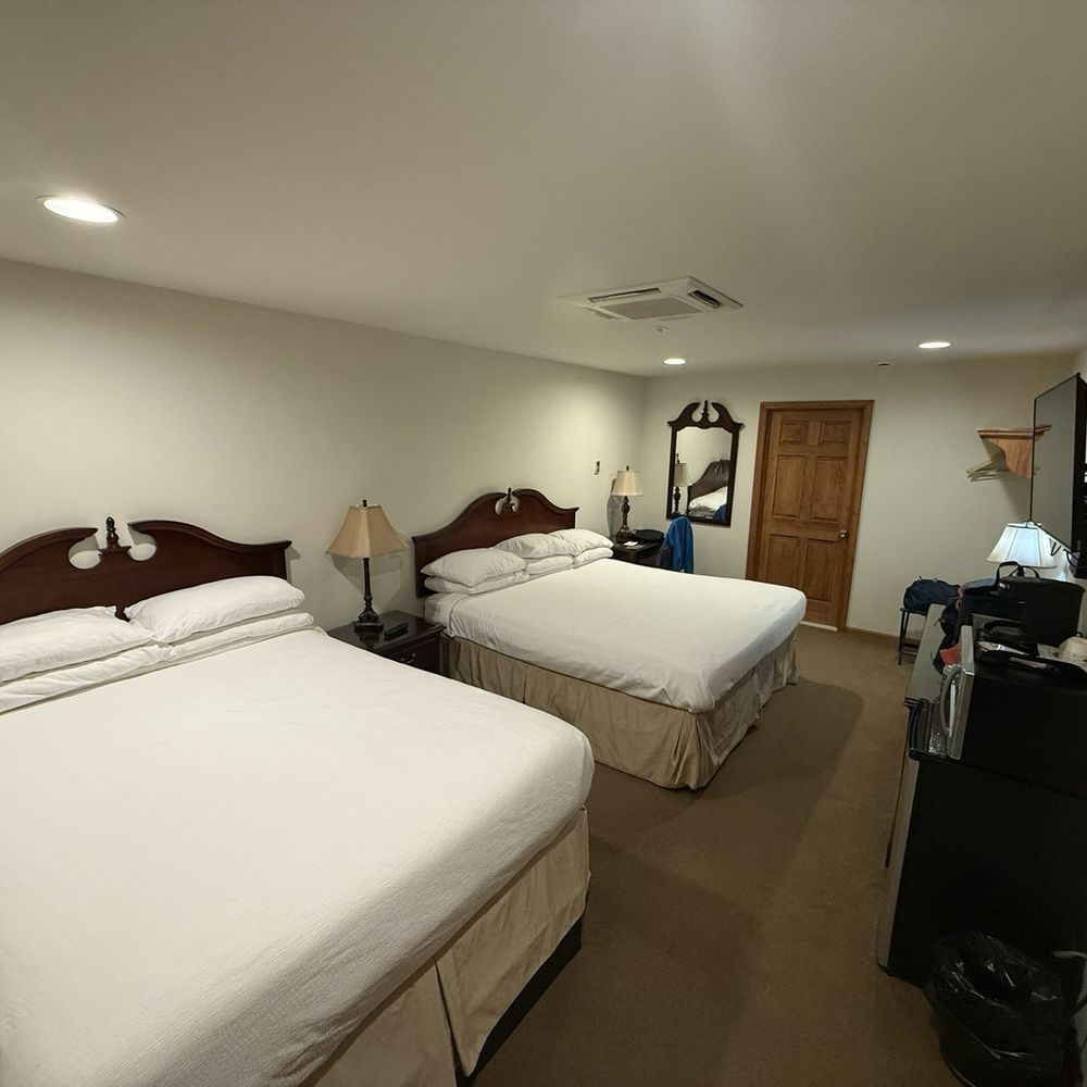Sutton Inn - Room - Hotels Near Me - Elkton, Maryland Sutton Inn - Room - Hotels Near Me - Elkton, Maryland