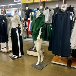 Old Navy Outlet - Athletics