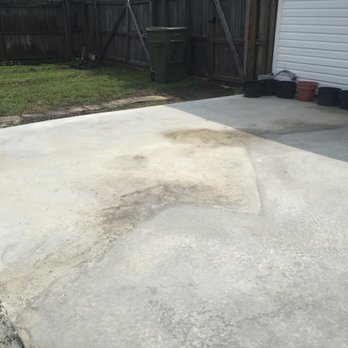 Concrete Masters - Jig-jagged pours. Two toned color because the first pour came from a concrete truck, and the second was hand-mixed. - Masonry/Concrete Near Me Concrete Masters - Jig-jagged pours. Two toned color because the first pour came from a concrete truck, and the second was hand-mixed. - Masonry/Concrete Near Me
