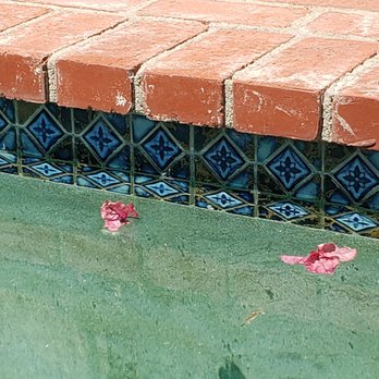 Silverking Leisure - This is a photo taken after Silverking Leisure bead blasted the tiles. - Pool Cleaners Near Me - Valencia, California Silverking Leisure - This is a photo taken after Silverking Leisure bead blasted the tiles. - Pool Cleaners Near Me - Valencia, California
