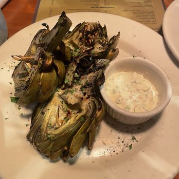 Rutherford Grill - Grilled artichoke - American Near Me - Rutherford, California Rutherford Grill - Grilled artichoke - American Near Me - Rutherford, California