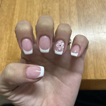 Queen's Nails - She added a super cute flower - Nail Salons Near Me - Longview, Washington Queen's Nails - She added a super cute flower - Nail Salons Near Me - Longview, Washington