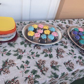 Publix Super Markets - Cupcakes - Grocery Near Me - Sebring, Florida