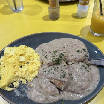 Early Bird - Ankeny - Scrambled eggs, biscuits and sausage gravy! - Breakfast & Brunch Near Me - Ankeny, Iowa