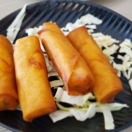 Aren't those egg rolls dreamy looking?! Your order comes with 5 but my bride beat my camera to the punch! Aren't those egg rolls dreamy looking?! Your order comes with 5 but my bride beat my camera to the punch!