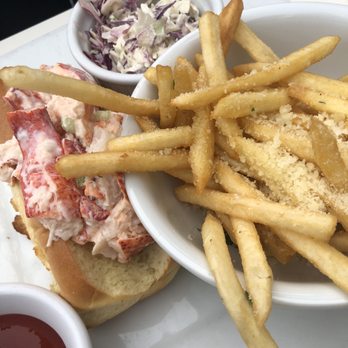 The Sunset Restaurant - Lobster Roll and Parmesan Truffle Fries - New American Near Me - Malibu, California The Sunset Restaurant - Lobster Roll and Parmesan Truffle Fries - New American Near Me - Malibu, California