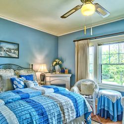 Sweet Autumn Inn - Inman Room