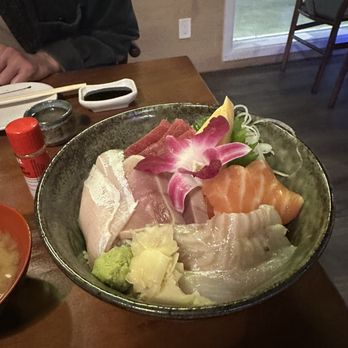 Kakushi Izakaya - chirashi - Sushi Bars Near Me - Newark, California Kakushi Izakaya - chirashi - Sushi Bars Near Me - Newark, California