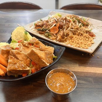 Goi Express Thai - Fried Tofu w/Thai peanut sauce - Thai Near Me - Murrieta, California