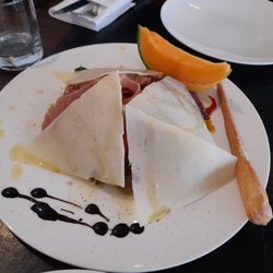Fratelli Restaurant