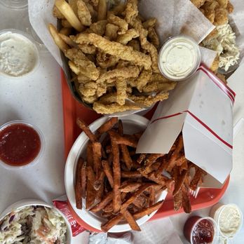 Bob's Clam Hut - Clam strips and Fried Shrimp - Seafood Near Me - Kittery, Maine