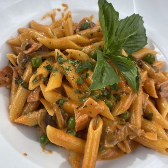 Galliano - Wine Bars Near Me - Fulton, Maryland