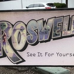 Roswell Pioneer Plaza - Sign by the visitors center