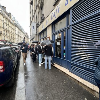 Le Café des Chats - Themed Cafes Near Me - Paris, 75