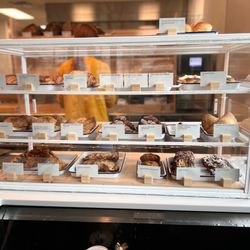 Stevedore Bakery - Pastry case