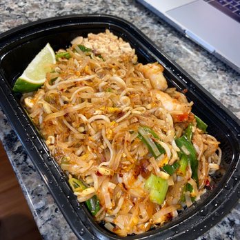 Lyeh Thai Restaurant - Pad Thai with shrimp - Thai Near Me - Akron, Ohio