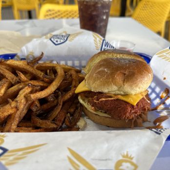 WING KINGS - Updated November 2024 - 36 Photos & 31 Reviews - 2836 E ...