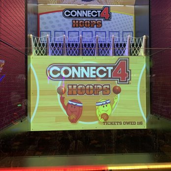 John's Incredible Pizza - Carson - Basketball Connect 4! - Arcades Near Me - Carson, California