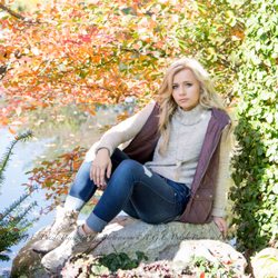 TGE Puzzle Pieces In Life Photography - Senior Photo shoot at Hamstra Garden