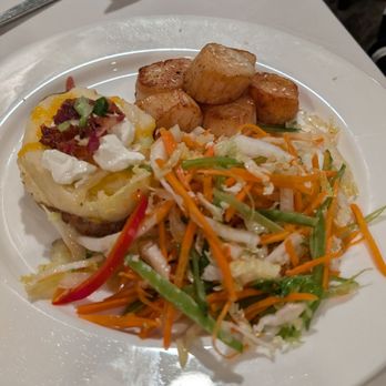 PIER 22 - Scallops - New American Near Me - Bradenton, Florida PIER 22 - Scallops - New American Near Me - Bradenton, Florida