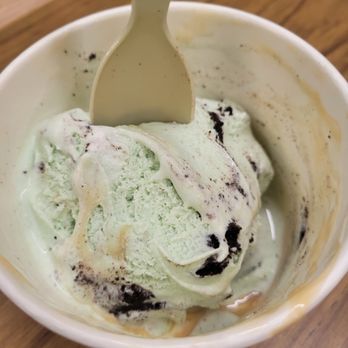 Prince Puckler's Gourmet Ice Cream - 10/19/2023 - their mint Oreo cookie is very tasty with huge chunks of Oreos - Ice Cream & Frozen Yogurt Near Me - Eugene, Oregon Prince Puckler's Gourmet Ice Cream - 10/19/2023 - their mint Oreo cookie is very tasty with huge chunks of Oreos - Ice Cream & Frozen Yogurt Near Me - Eugene, Oregon
