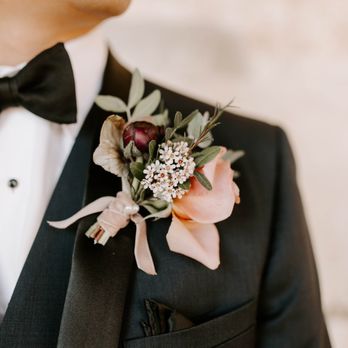 Something Sweet & Lovely - Boutonnière by Roxy - Florists Near Me Something Sweet & Lovely - Boutonnière by Roxy - Florists Near Me