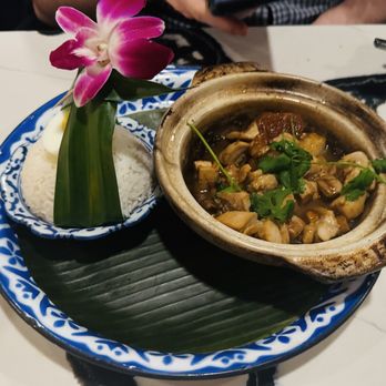 Osha Thai - Honey Ginger Chicken - Thai Near Me - San Francisco, California
