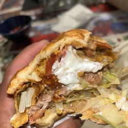 Nico’s Burgers - Bursting full of stuff.idk what to explain but the silence while I eat this.