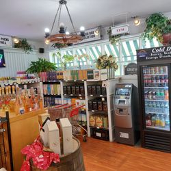 Taunton Wine & Liquor