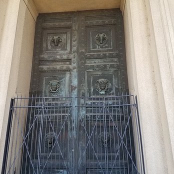 The Parthenon - Not all doors available to enter - Landmarks & Historical Buildings Near Me - Nashville, Tennessee The Parthenon - Not all doors available to enter - Landmarks & Historical Buildings Near Me - Nashville, Tennessee