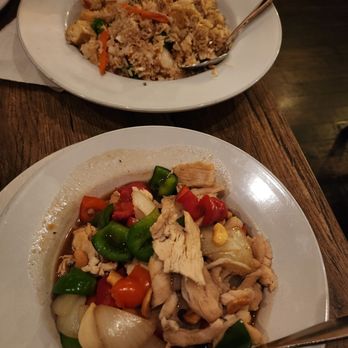 Sisters Thai Cafe - Thai Near Me - Rockford, Illinois