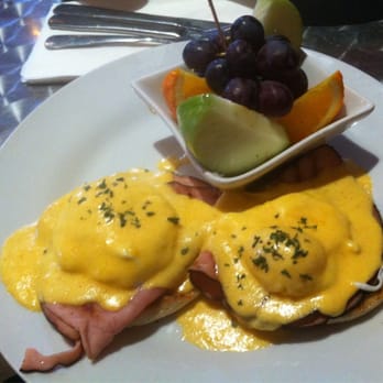 Rembrandts - Yummy Eggs Benedict - Breakfast & Brunch Near Me - Eagle, Idaho