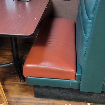 Enzos Pizza - It was like this since we got to the restaurant we are leaving and it is still duty - Pizza Near Me - Riverside, California Enzos Pizza - It was like this since we got to the restaurant we are leaving and it is still duty - Pizza Near Me - Riverside, California