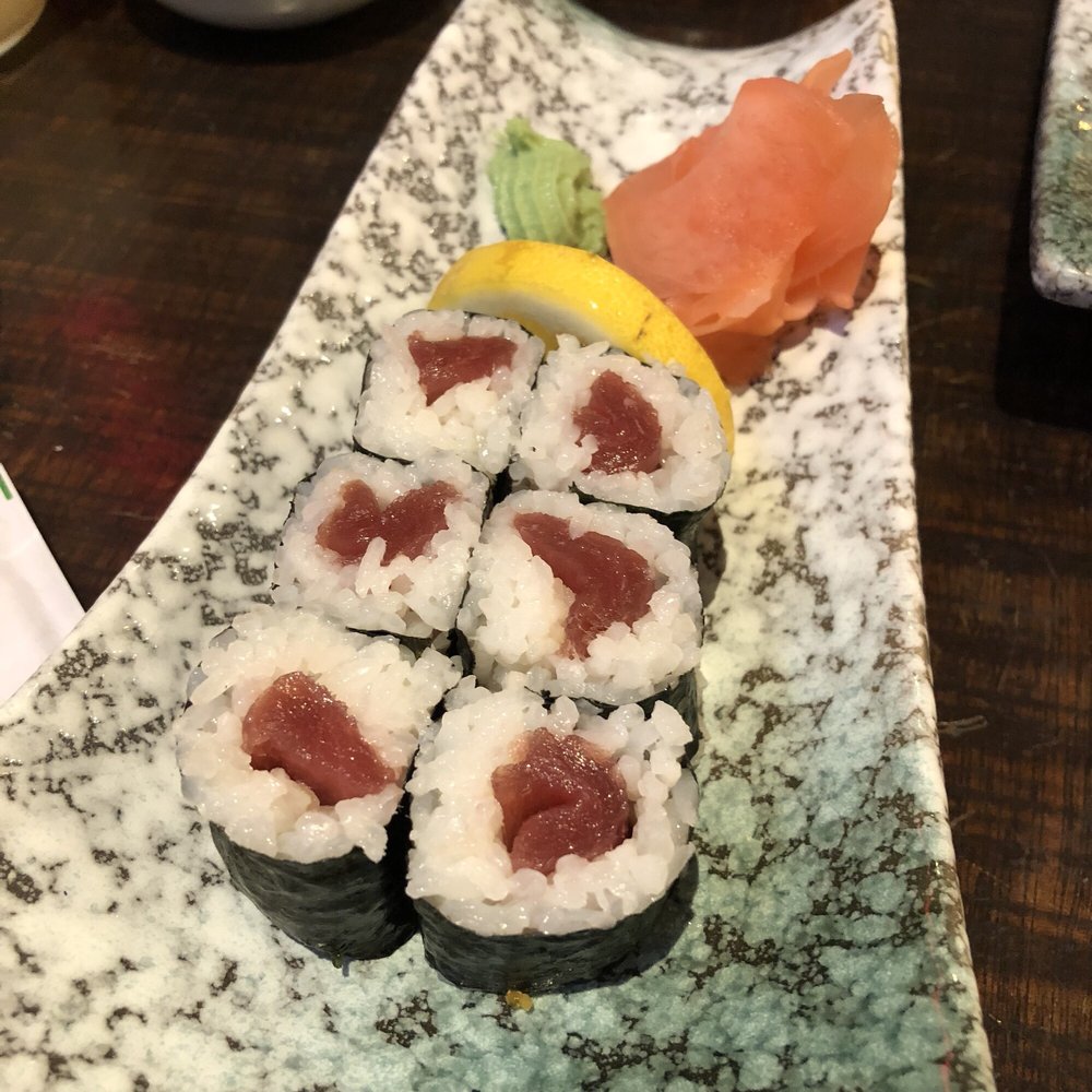 Junn Bar and Kitchen - Tuna Hoso Maki. Sadly it was one of the most flavorful sushi. - Bars Near Me - Vienna, 9