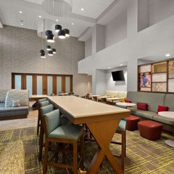 Hampton Inn & Suites Ruskin I-75 - Breakfast Area