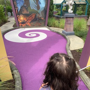 Hollywood Drive In Golf - Mini Golf Near Me - Orlando, Florida