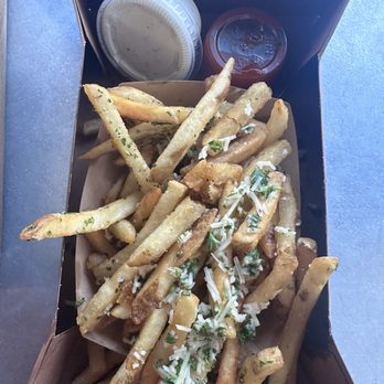 Crooked Goat Brewing - Brewpubs Near Me - Petaluma, California