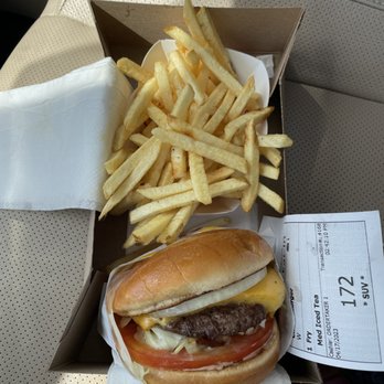 In-N-Out Burger - Burgers Near Me - Fort Worth, Texas