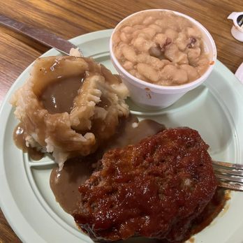 Vic's Cafe - Home made meatloaf , mashed potatoes and baked beans. - Diners Near Me - New Albany, Indiana Vic's Cafe - Home made meatloaf , mashed potatoes and baked beans. - Diners Near Me - New Albany, Indiana